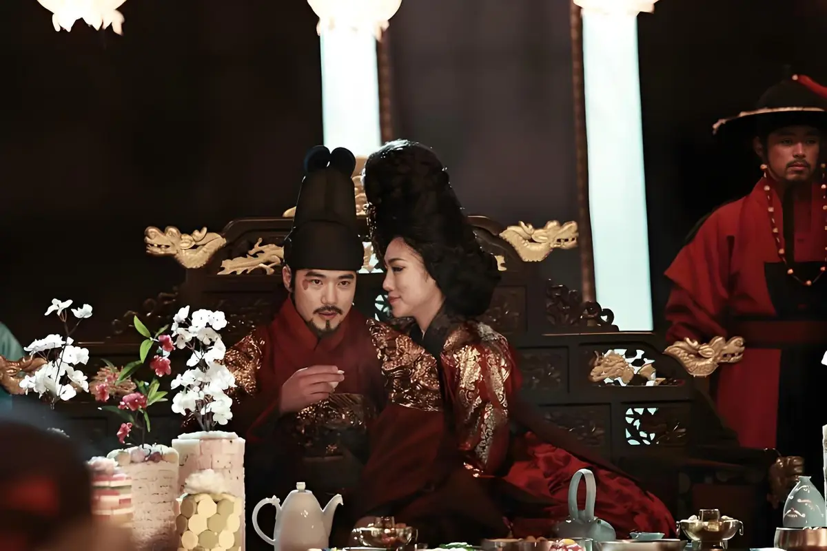《奸臣》未删减版高清免费在线观看-韩国电影奸臣完整版无广告播放-高清画质畅享