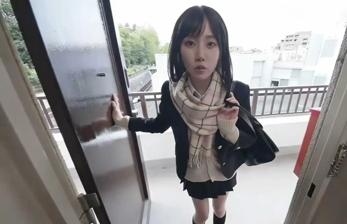 《泡在我家的辣妹-真人版》HD高清无删减全集-《泡在我家的辣妹》满天星系列免费在线看-蓝光原盘1080P画质中文版无广告