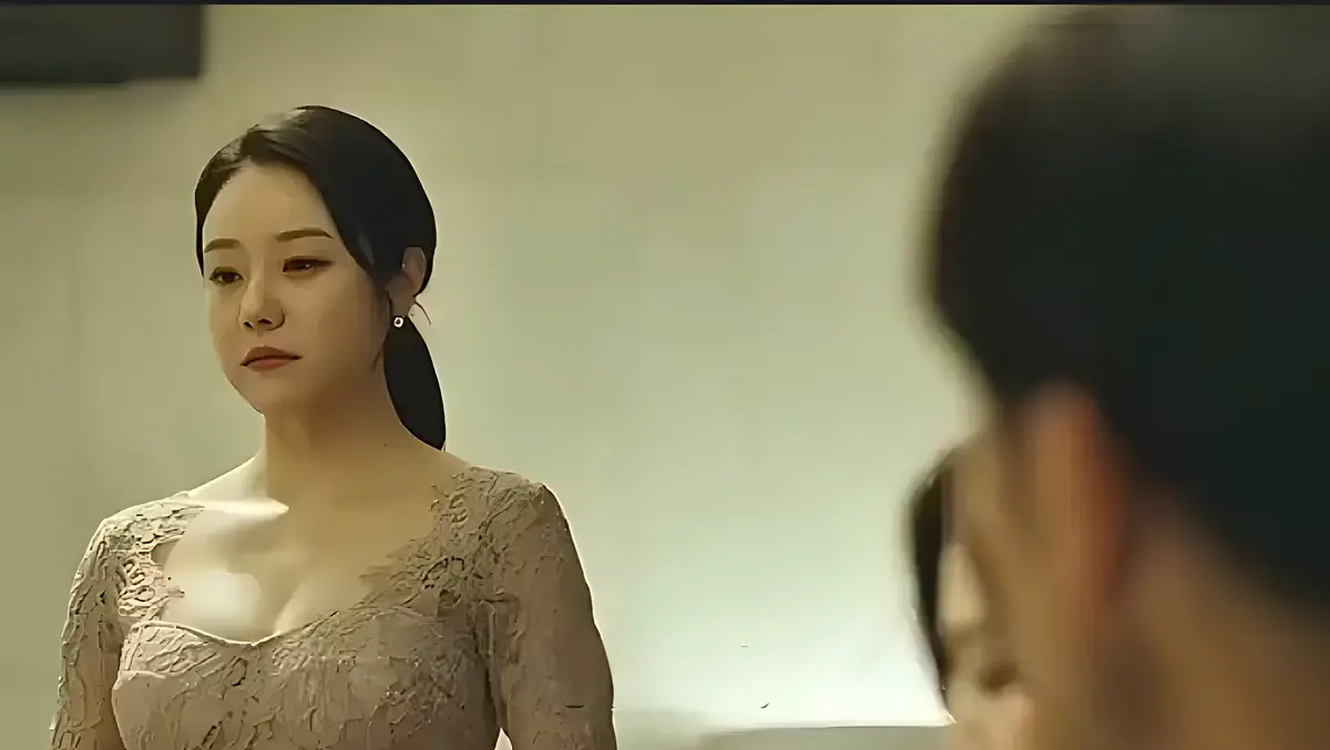 《漂亮的保姆》韩国伦理剧高清未删减完整版在线观看-小保姆与男主人禁忌之恋剧情解析1-10集-大尺度深夜福利免费播放
