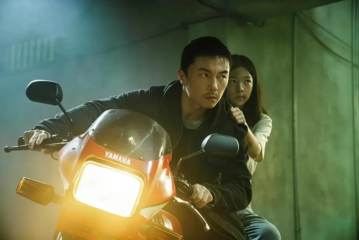 《火遮眼》完整版超清4K无删减在线看-谢苗动作片《火遮眼》HD中字免费观看-夸克网盘迅雷下载资源