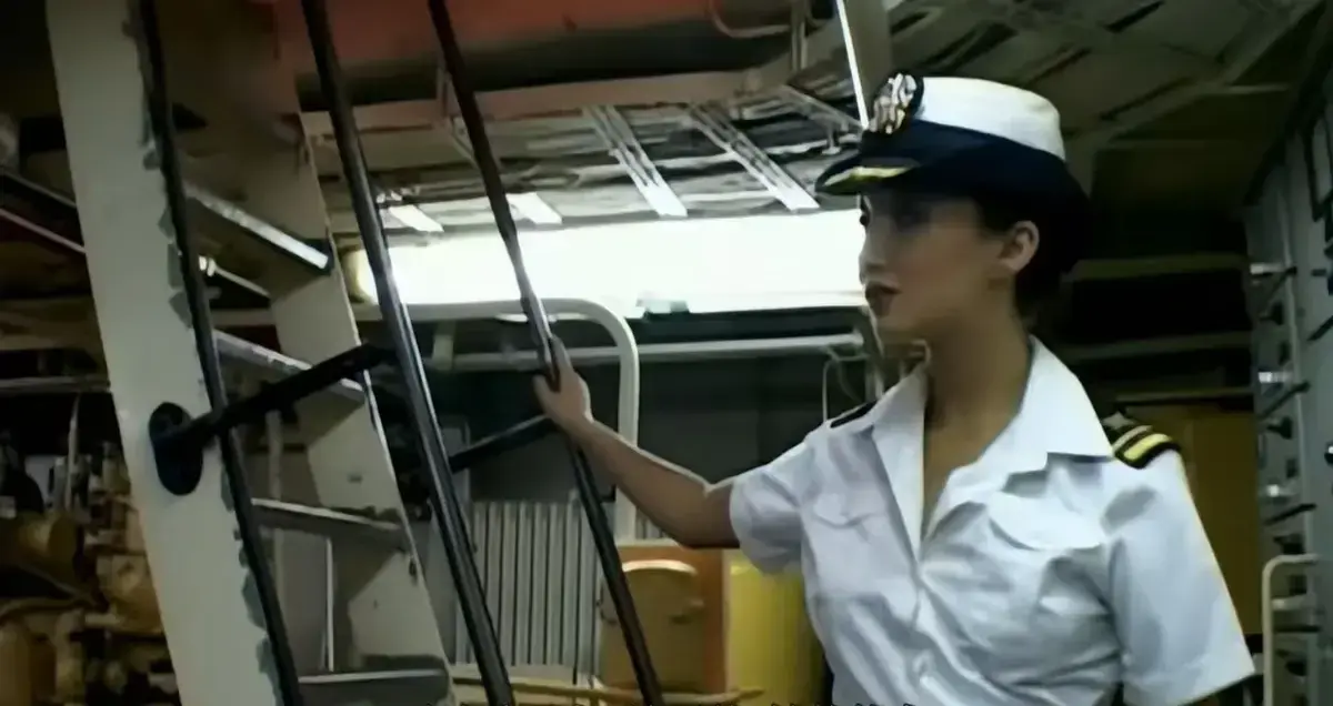 《军舰上的女兵》1080P高清完整版资源-军舰上的女兵全集无广告在线看-未删减版网盘下载终身备份