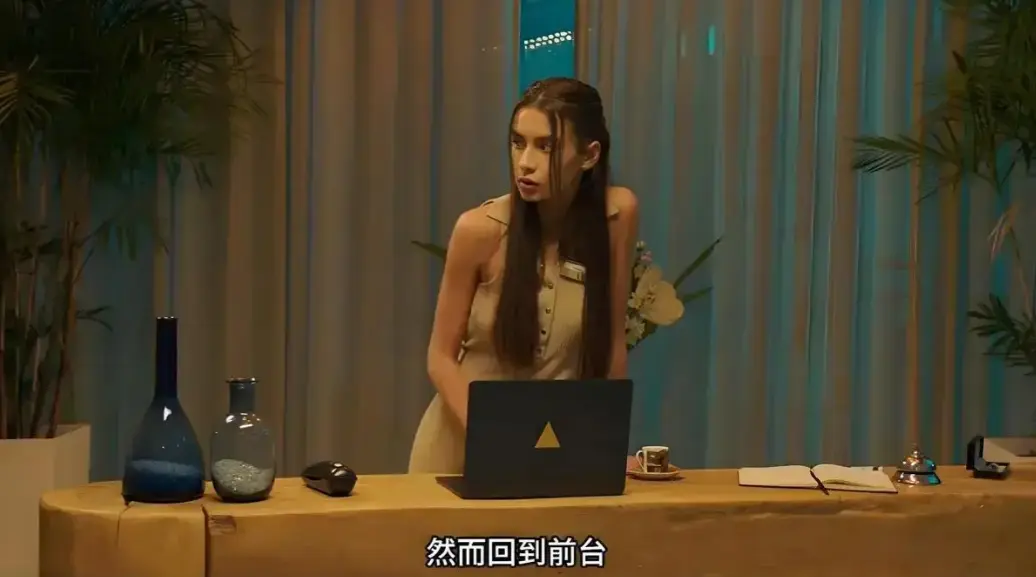 《Vanessa Alesia》相关资源图片
