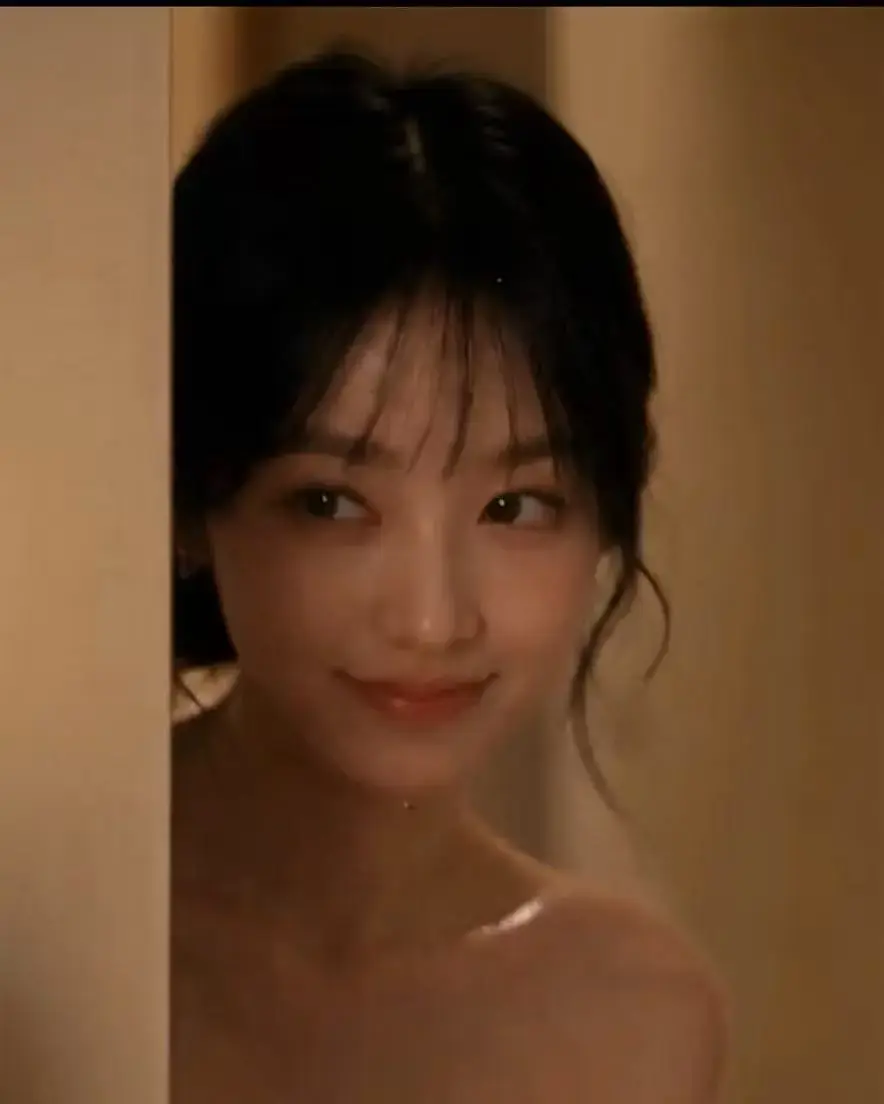 AI短剧女友帮我追闺蜜全集高清未删减免费在线观看-荒诞治愈都市喜剧片-网盘资源下载-VS影院